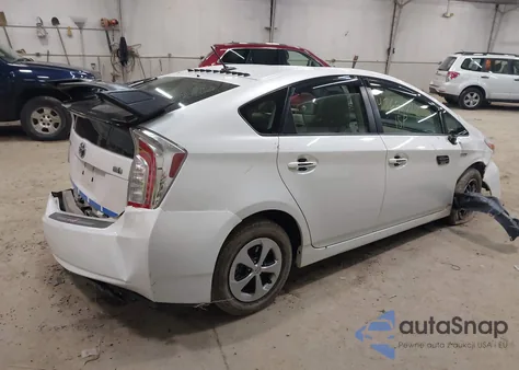 2015 Toyota Prius Four z USA, uszkodzony, nr VIN JTDKN3DU7F0405578